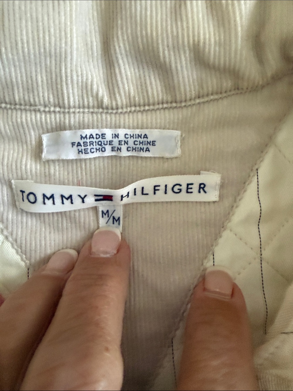 Free with any purchase!   Tommy Hilfiger Cream Quilted Women's Puffer Jacket - Picture 4 of 11